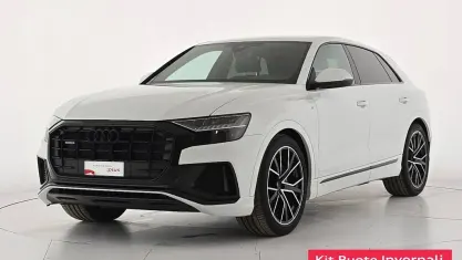 Usata Audi Q8 Sport 286 CV (210 kW) 2023 Bianco ghiaccio metallizzato SUV