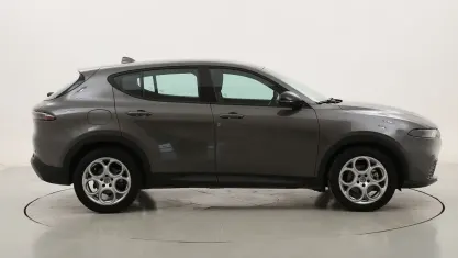 Usata Alfa Romeo Tonale Super 130 CV (95 kW) 2023 Grigiogrigio SUV