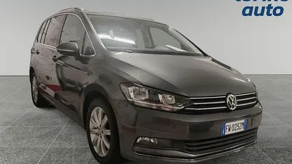 Usata VW Touran Executive 116 CV (85 kW) 2019 Grigio Monovolume