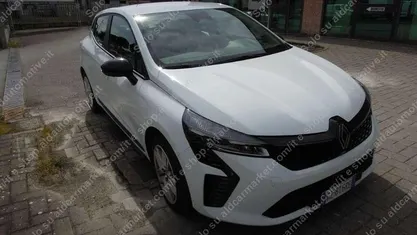 Usata Renault Clio V Evolution 101 CV (74 kW) 2025 Berlina