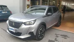 Grigio Usata 2023 Peugeot 2008 Allure SUV | 19.600 € (Buon prezzo)