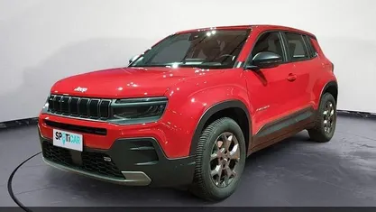 Begagnad Jeep Avenger Longitude 101 HK (74 kW) 2023 Röd SUV