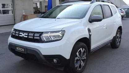 Usata Dacia Duster Journey 101 CV (74 kW) 2023 Bianco SUV