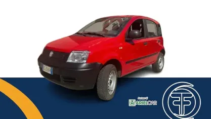 Usata Fiat Panda 4x4 69 CV (50 kW) 2010 Rosso Utilitaria
