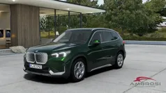 Sanremo green metallic Nuova 2025 BMW iX1 xLine SUV | 37.900 € (Super prezzo)
