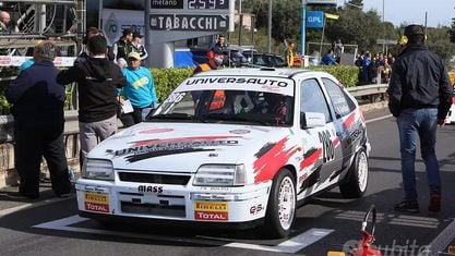 Usata Opel Kadett 129 CV (94 kW) 1992 Bianco Berlina