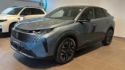 Usata 2024 Peugeot 3008 Allure SUV | 29.900 € (Buon prezzo)