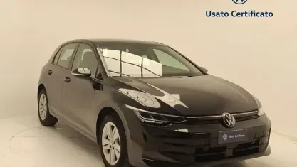 Gebraucht VW Golf VIII Life 115 PS (84 kW) 2025 Kleinwagen