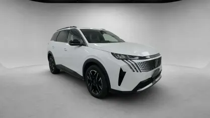 Usata Peugeot 5008 Allure 136 CV (100 kW) 2025 Grigio titanio SUV