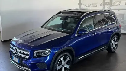 Usata Mercedes GLB200 150 CV (110 kW) 2021 Blu/azzurro SUV