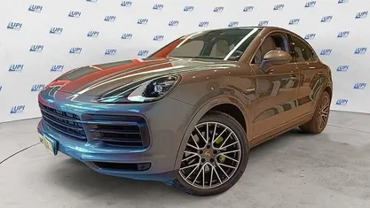 Usata Porsche Cayenne 462 CV (339 kW) 2020 Grigio SUV
