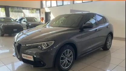 Usata Alfa Romeo Stelvio Business 160 CV (117 kW) 2021 Grigio SUV
