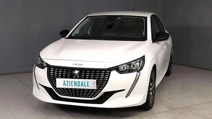 Usata 2023 Peugeot 208 Style Utilitaria | 11.980 € (Ottimo prezzo)