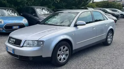 Usata Audi A4 131 CV (96 kW) 2003 Grigio Berlina