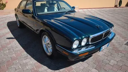 Usata Jaguar XJ Executive 284 CV (208 kW) 1999 Verde Berlina