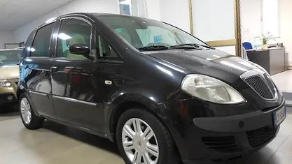 Usata Lancia Musa 77 CV (56 kW) 2009 Monovolume