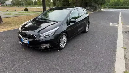 Usata Kia Ceed 110 CV (80 kW) 2012 Nero Utilitaria