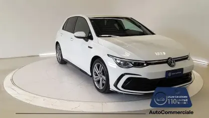Usado VW Golf VIII R-line 150 CV (110 kW) 2022 Blanco Berlina