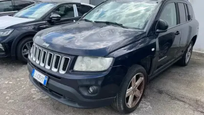 Usata Jeep Compass Sport 136 CV (100 kW) 2011 Bluazzurro SUV
