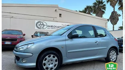 Usata Peugeot 206 68 CV (50 kW) 2005 Berlina