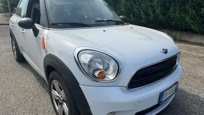 Usata Mini Cooper D Countryman 90 CV (66 kW) 2014 Bianco SUV