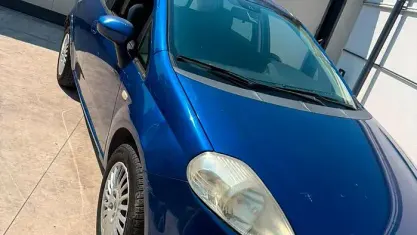 Usata Fiat Grande Punto 65 CV (47 kW) 2007 Bluazzurro Utilitaria