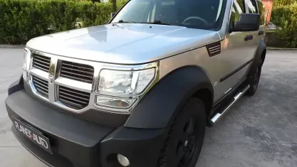 Usata Dodge Nitro 177 CV (130 kW) 2009 Grigio SUV