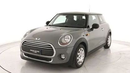 Usata Mini ONE 95 CV (69 kW) 2015 Grigio Utilitaria