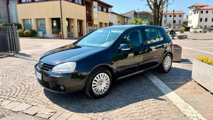 Usata VW Golf V Sportline 105 CV (77 kW) 2007 Nero Station wagon