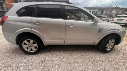 Usata Chevrolet Captiva 127 CV (93 kW) 2010 Grigio SUV