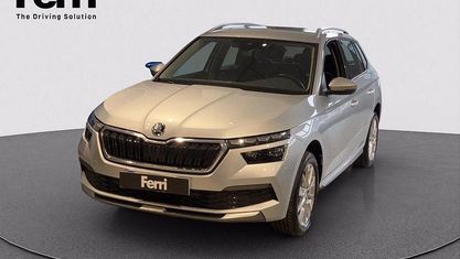 Usado Skoda Kamiq Style 110 CV (80 kW) 2023 Gris SUV