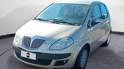 Usata Lancia Musa 95 CV (69 kW) 2005 Oro Monovolume