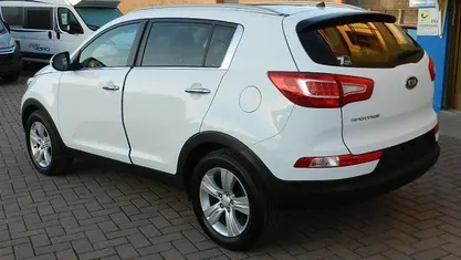 Usata Kia Sportage Active 136 CV (100 kW) 2012 Bianco SUV