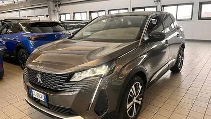 Usata Peugeot 3008 Allure 131 CV (96 kW) 2022 Grigio SUV