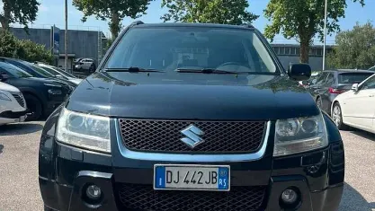 Usata Suzuki Grand Vitara 129 CV (94 kW) 2007 Nero SUV