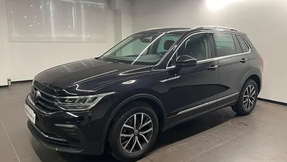 Usata VW Tiguan Life 122 CV (89 kW) 2022 Nero SUV