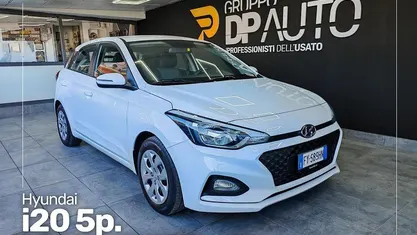 Usata Hyundai i20 Advanced 73 CV (53 kW) 2019 Bianco Utilitaria