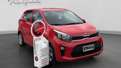 Rosso Usata 2017 Kia Picanto Due volumi | 6990 € (Buon prezzo)