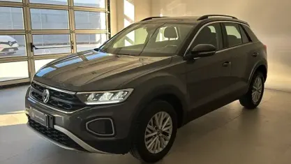 Begagnad VW T-Roc Life 116 HK (85 kW) 2025 Grå SUV