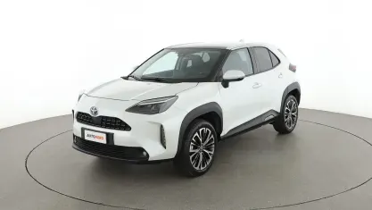 Gebraucht Toyota Yaris Hybrid Lounge 116 PS (85 kW) 2022 Weiß
