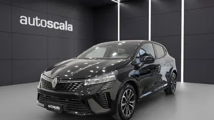 Begagnad Renault Clio V Techno 90 HK (66 kW) 2025 Svart Sedan