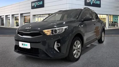 Usata Kia Stonic Urban 84 CV (61 kW) 2022 Grigio SUV