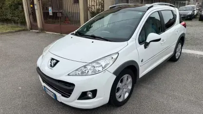 Usata Peugeot 207 Allure 112 CV (82 kW) 2013 Bianco Station wagon