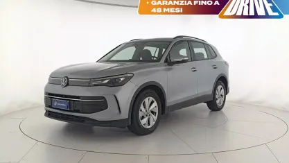 Usata VW Tiguan Life 150 CV (110 kW) 2024 Dolomite silver metallizzato SUV