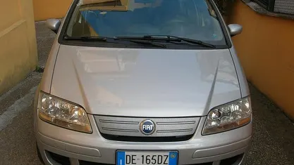 Usata Fiat Idea Emotion 95 CV (69 kW) 2006 Grigio Monovolume