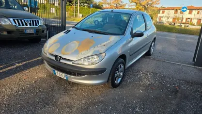 Usata Peugeot 206 60 CV (44 kW) 2004 Grigio Berlina