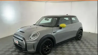 Usata Mini Cooper SE Classic 135 kW (184 CV) 2021 Grigio Utilitaria