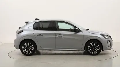 Usata Peugeot 208 Allure 101 CV (74 kW) 2025 Utilitaria