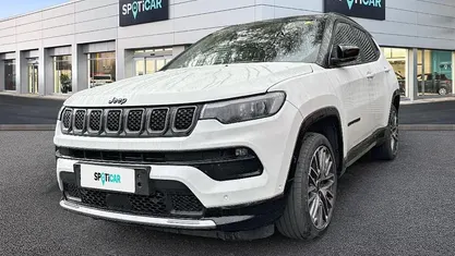 Usata 2024 Jeep Compass Summit SUV | 27.900 € (Buon prezzo)