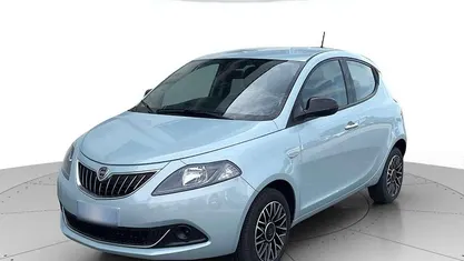 Usata 2024 Lancia Ypsilon Due volumi | 13.900 € (Buon prezzo)